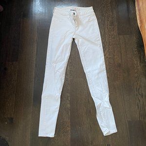 White American Eagle Skinny Jeans